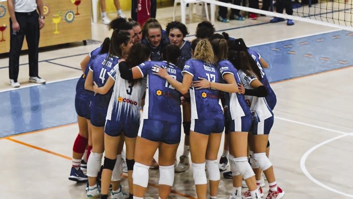 Scopri di più sull'articolo Serie B2, bonprix TeamVolley via “dall’inferno” di Rivarolo Canavese con la prima vittoria stagionale al tie-break