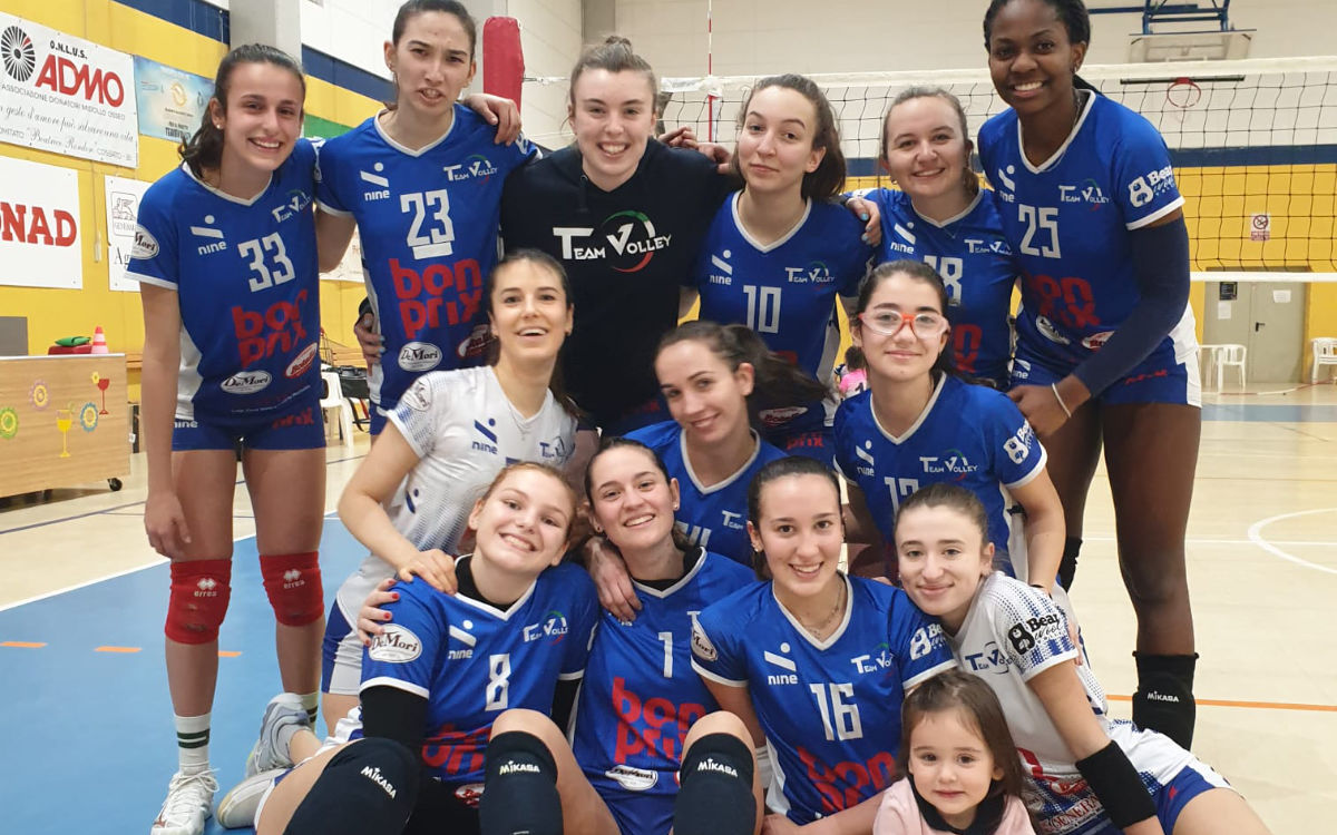 Scopri di più sull'articolo Il Botalla Teamvolley non concede sconti. Al Palasport di Lessona, le bianco-blu si impongono con un netto 3-0 contro le torinesi del Sangip